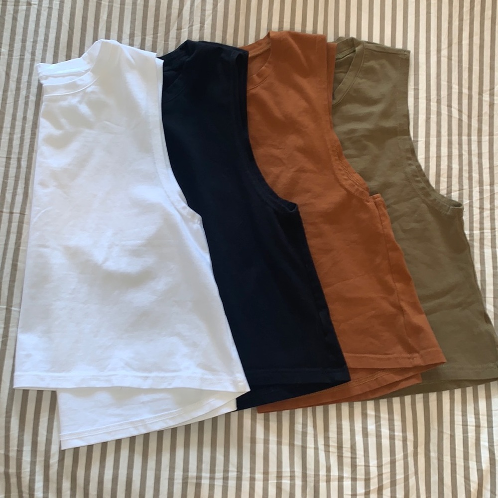 Cropped muscle tee bundle